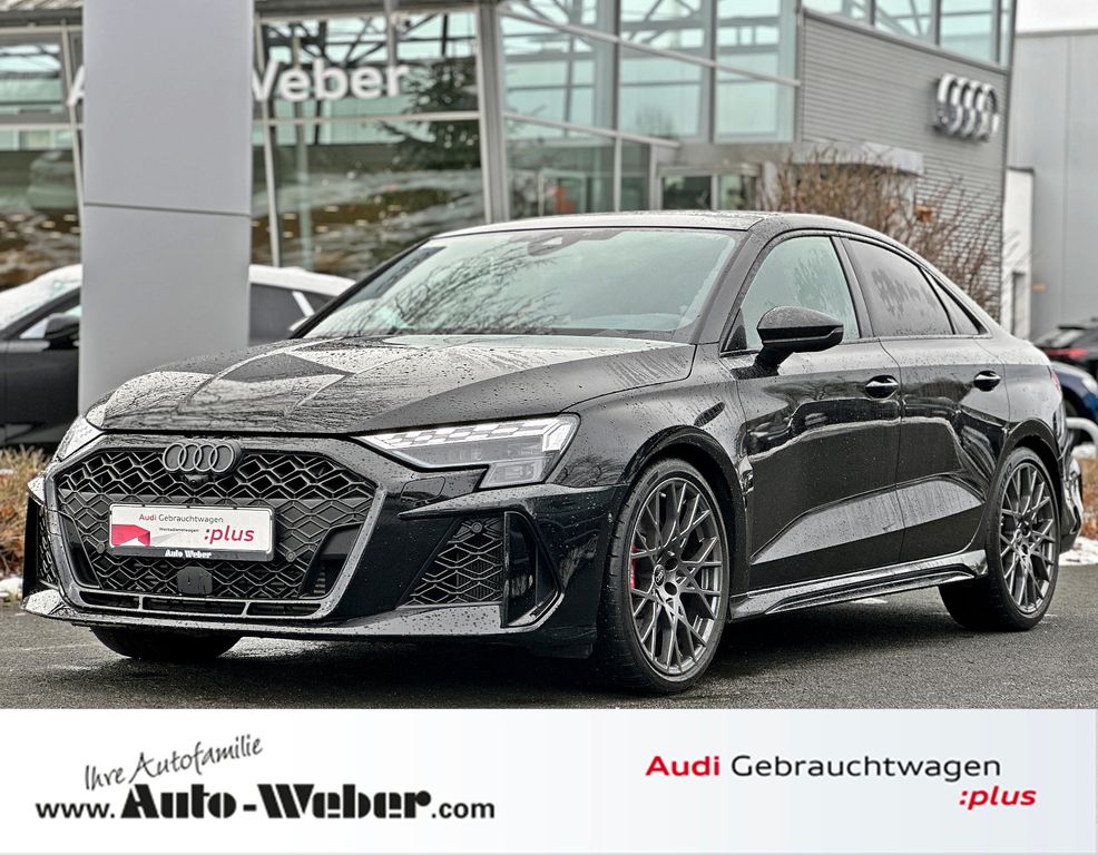 Audi RS3 2024