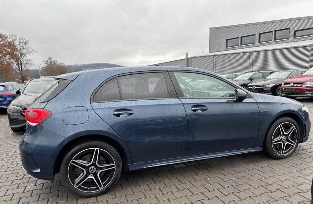 Mercedes-Benz A 250 2021