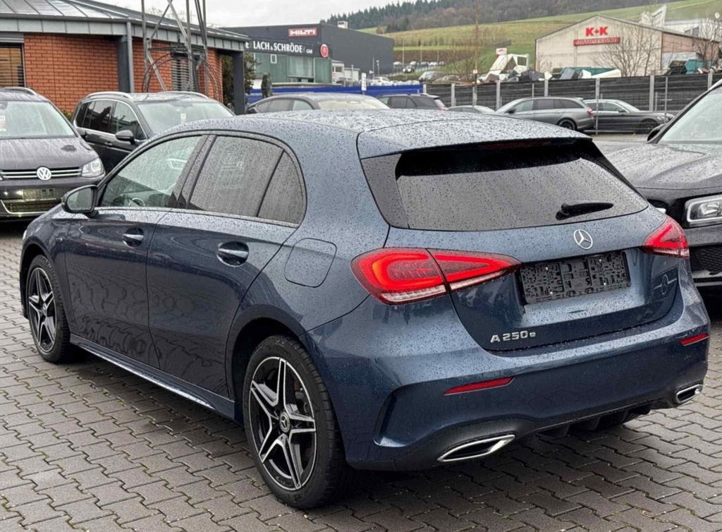Mercedes-Benz A 250 2021