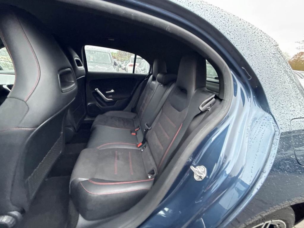 Mercedes-Benz A 250 2021