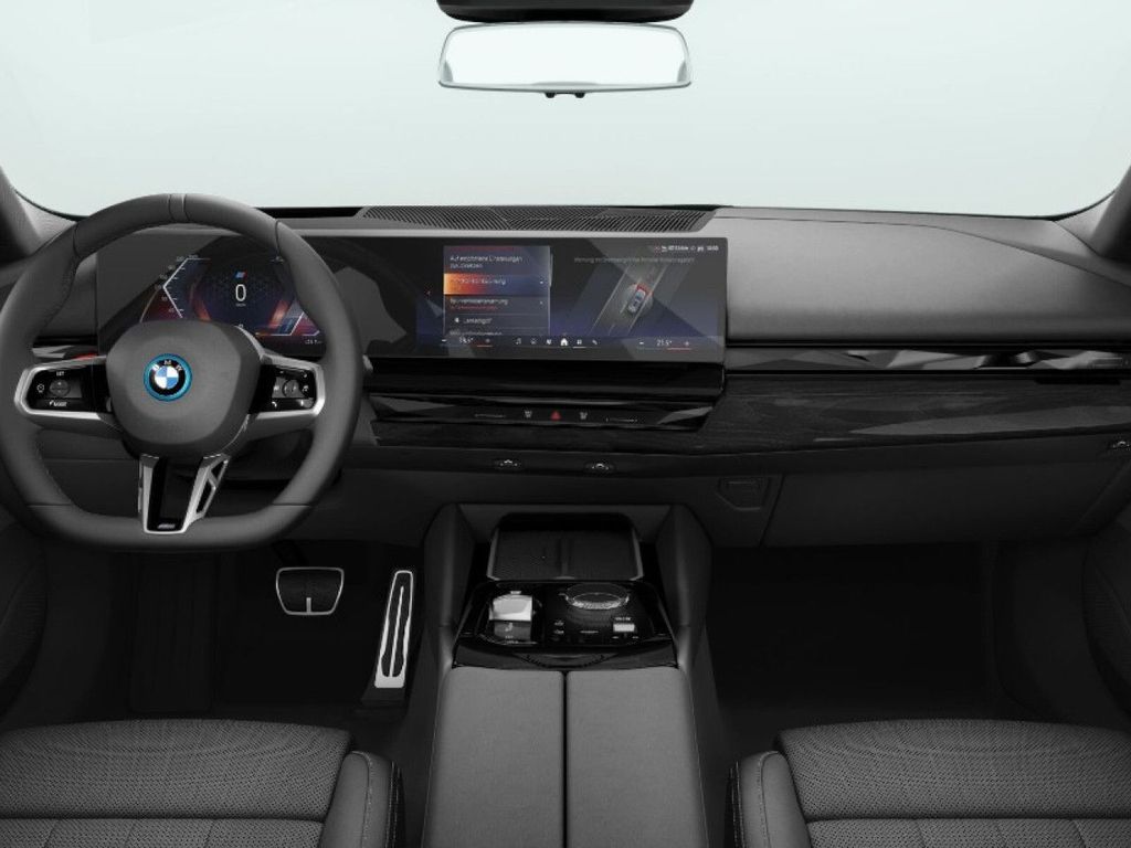 BMW i5 2025