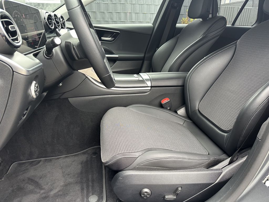 Mercedes-Benz C 220 2024