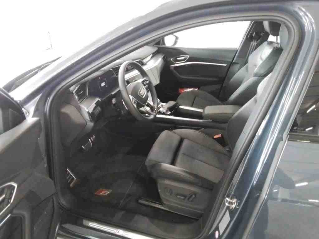 Audi SQ8 e-tron 2024