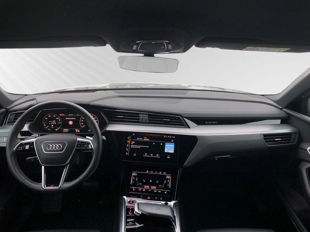 Audi e-tron 2022