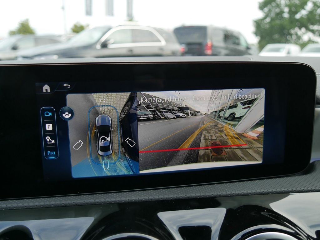 Mercedes-Benz CLA 200 2025