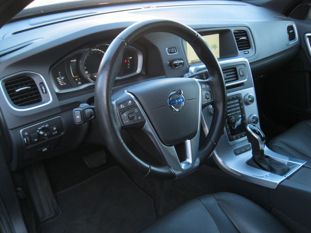 Volvo V60 2016