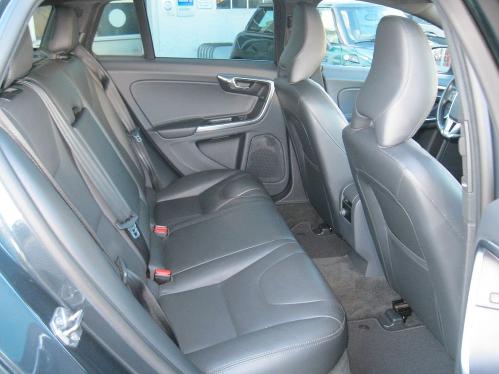 Volvo V60 2016