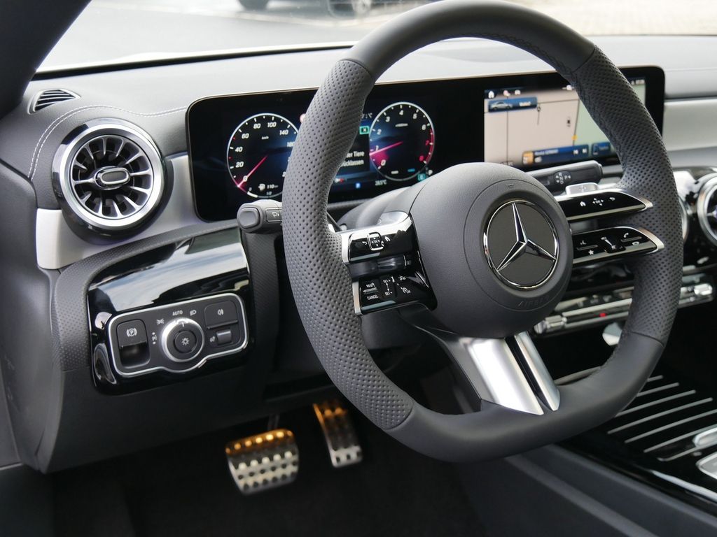 Mercedes-Benz CLA 200 2025