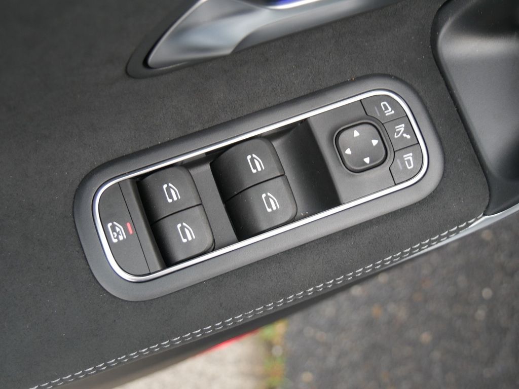 Mercedes-Benz CLA 200 2025