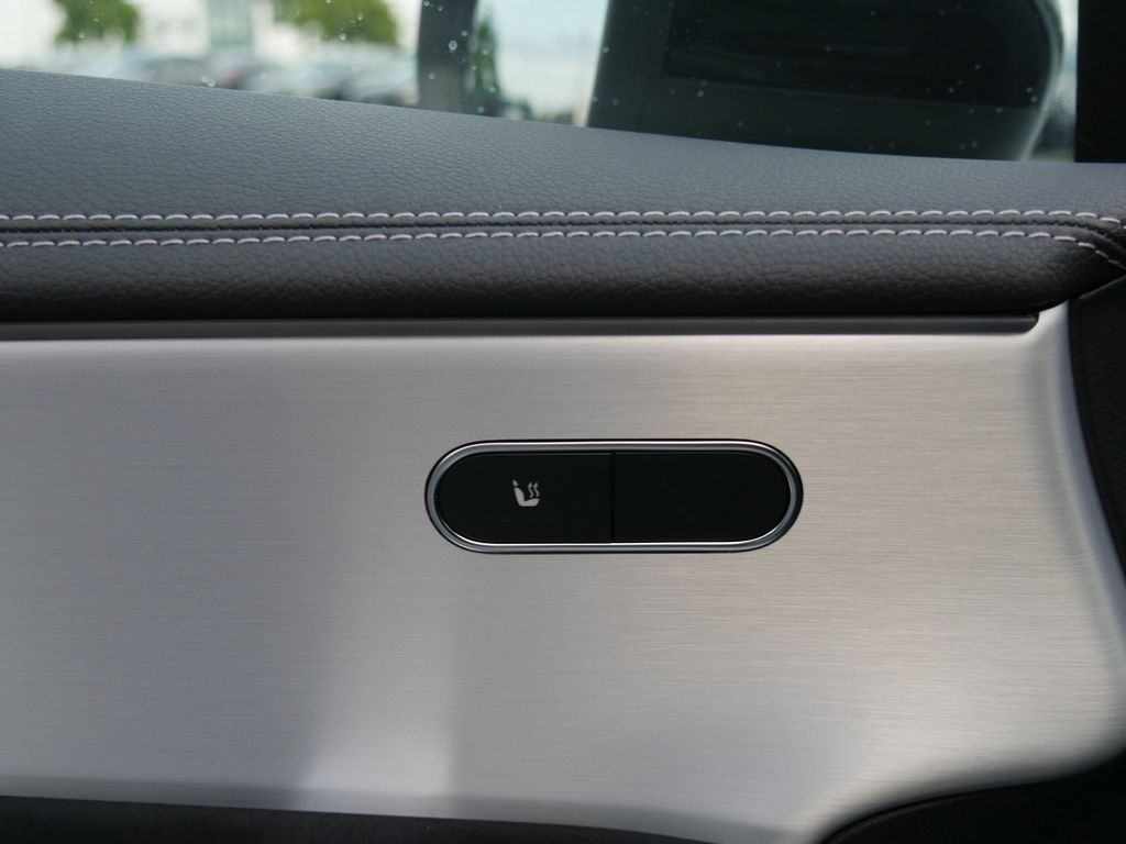 Mercedes-Benz CLA 200 2025