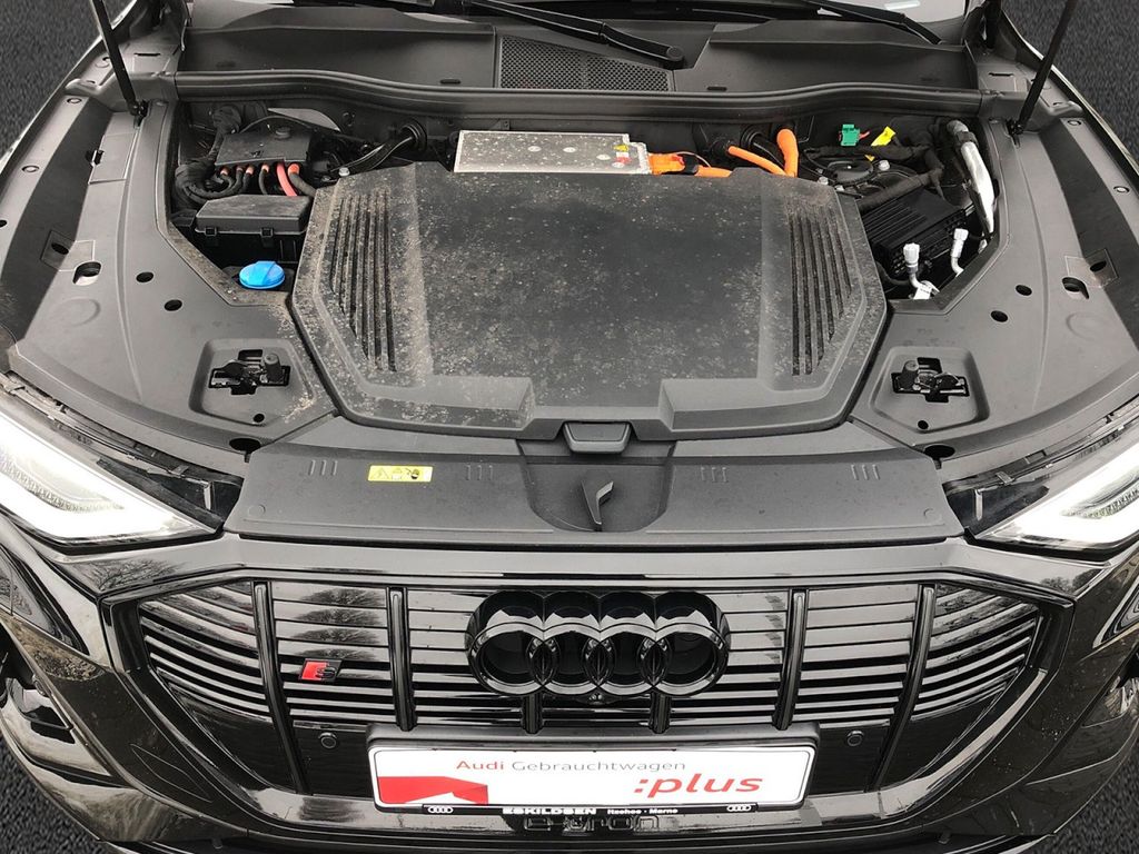 Audi e-tron 2022