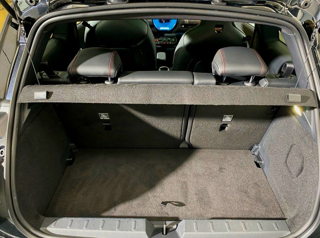 MINI John Cooper Works 2024