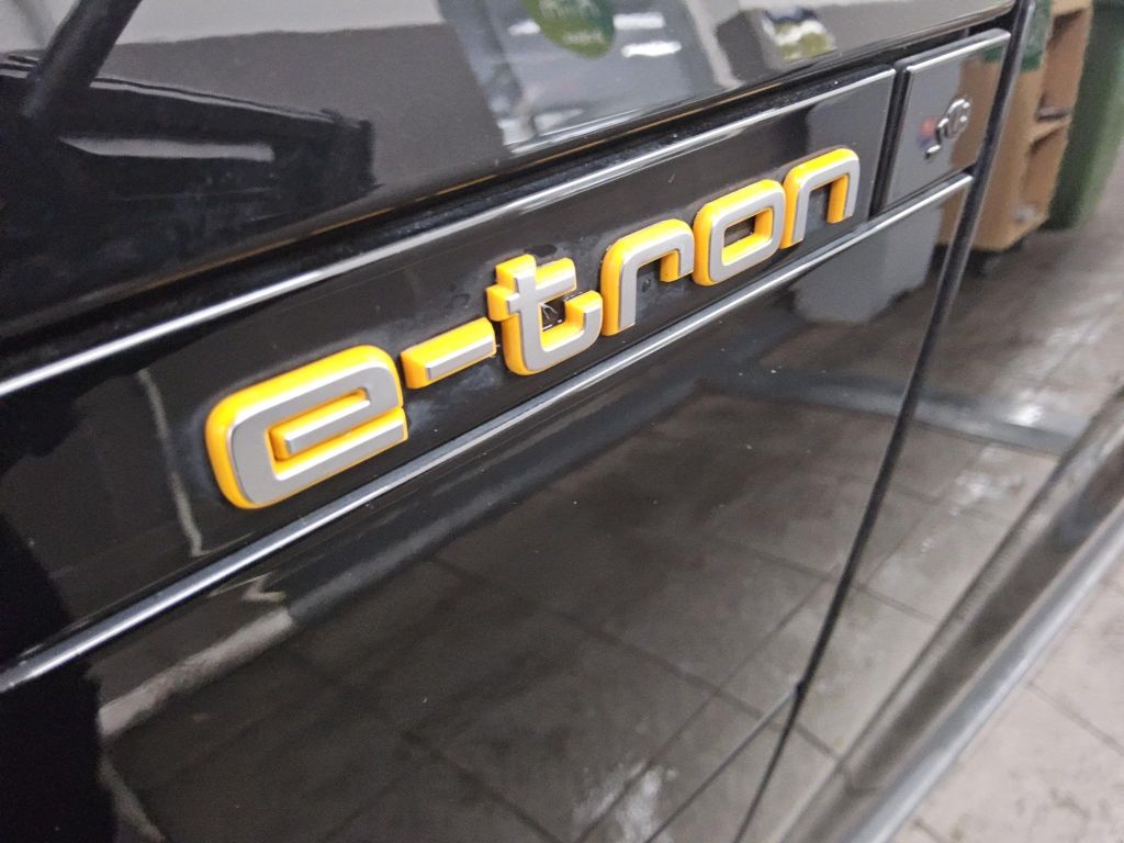 Audi e-tron 2021