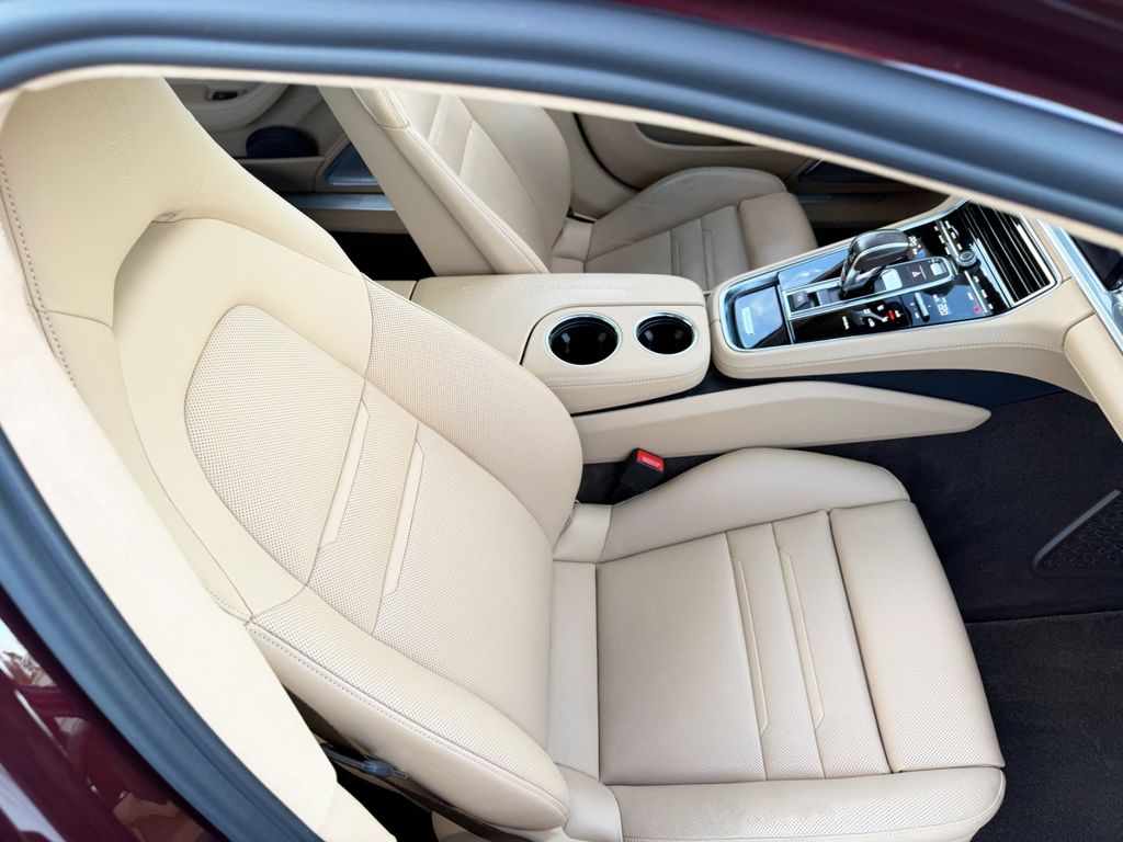 Porsche Panamera 2020