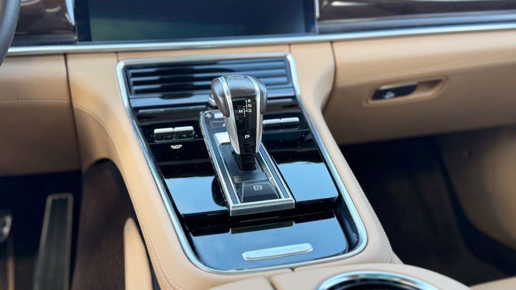 Porsche Panamera 2020