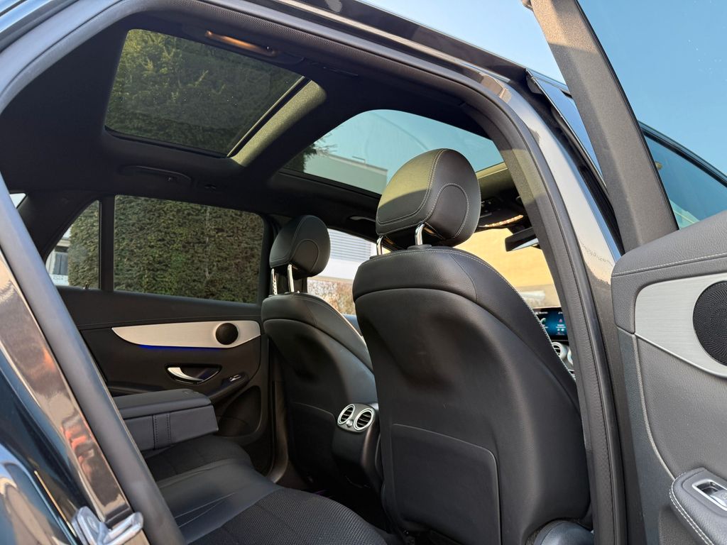 Mercedes-Benz GLC 300 2021