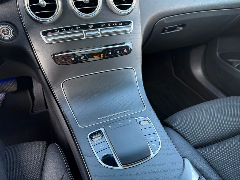 Mercedes-Benz GLC 300 2021