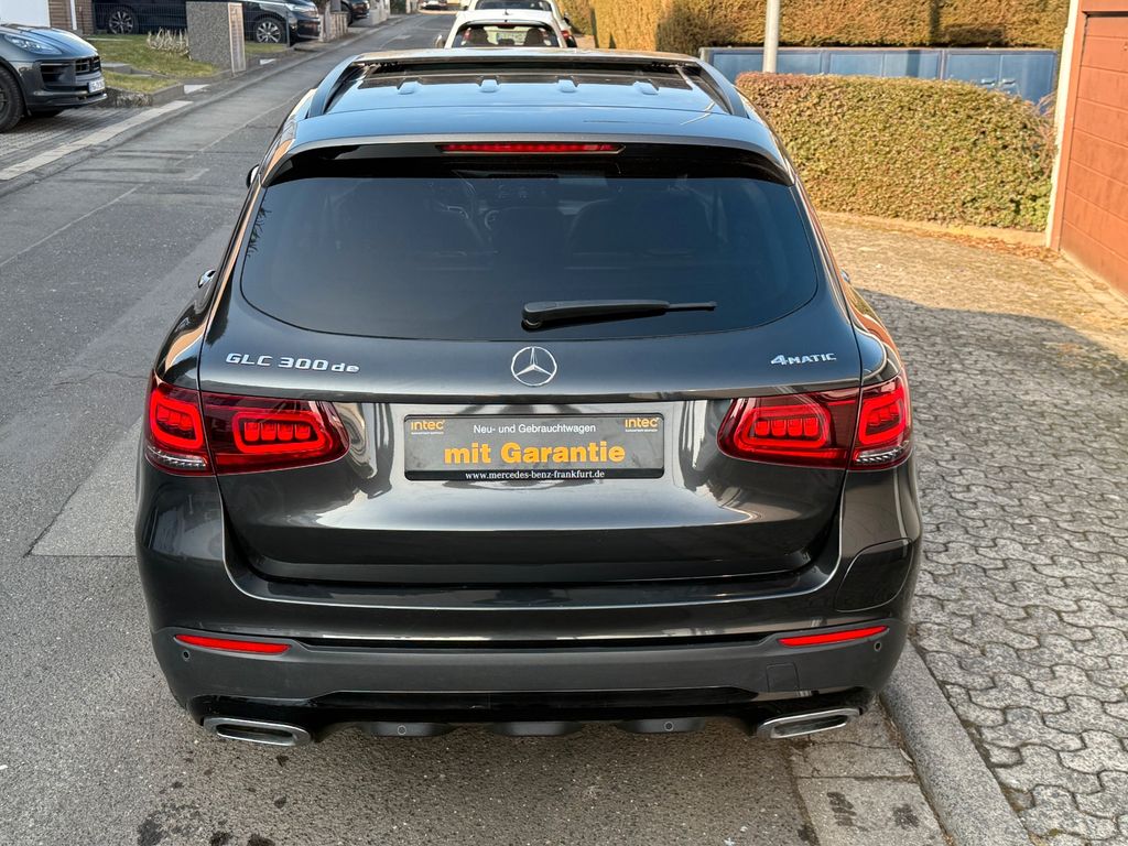 Mercedes-Benz GLC 300 2021