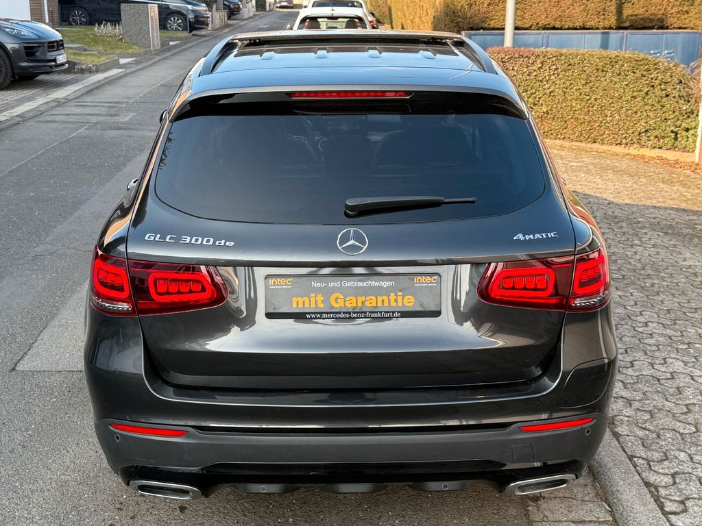 Mercedes-Benz GLC 300 2021