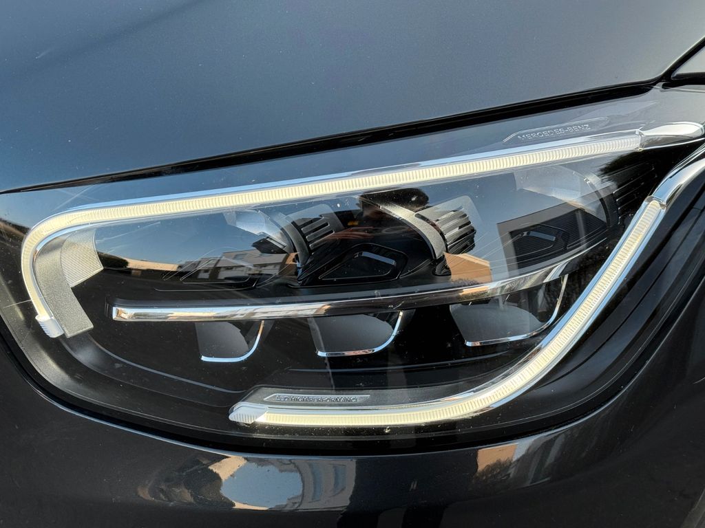 Mercedes-Benz GLC 300 2021