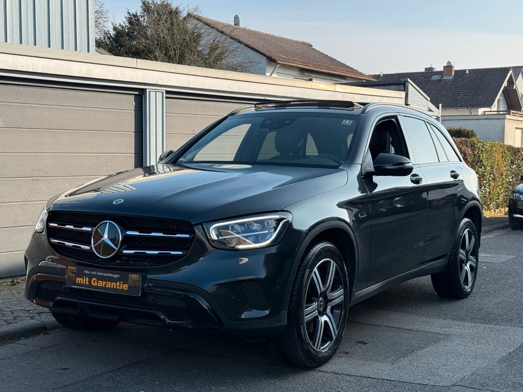 Mercedes-Benz GLC 300 2021