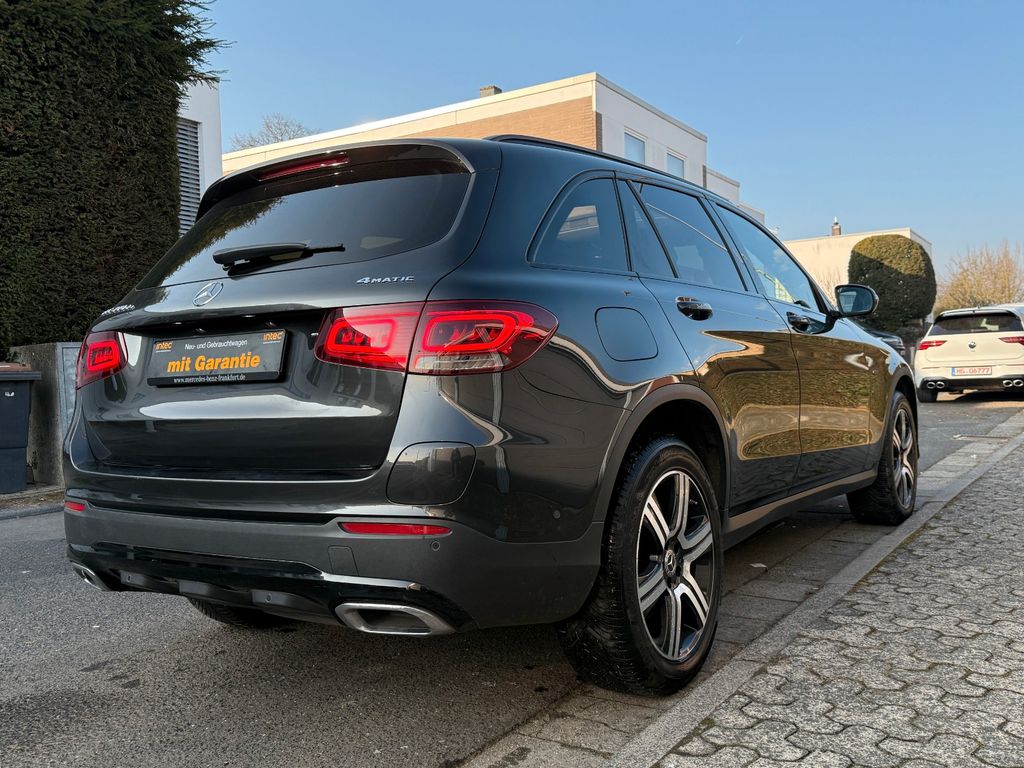Mercedes-Benz GLC 300 2021