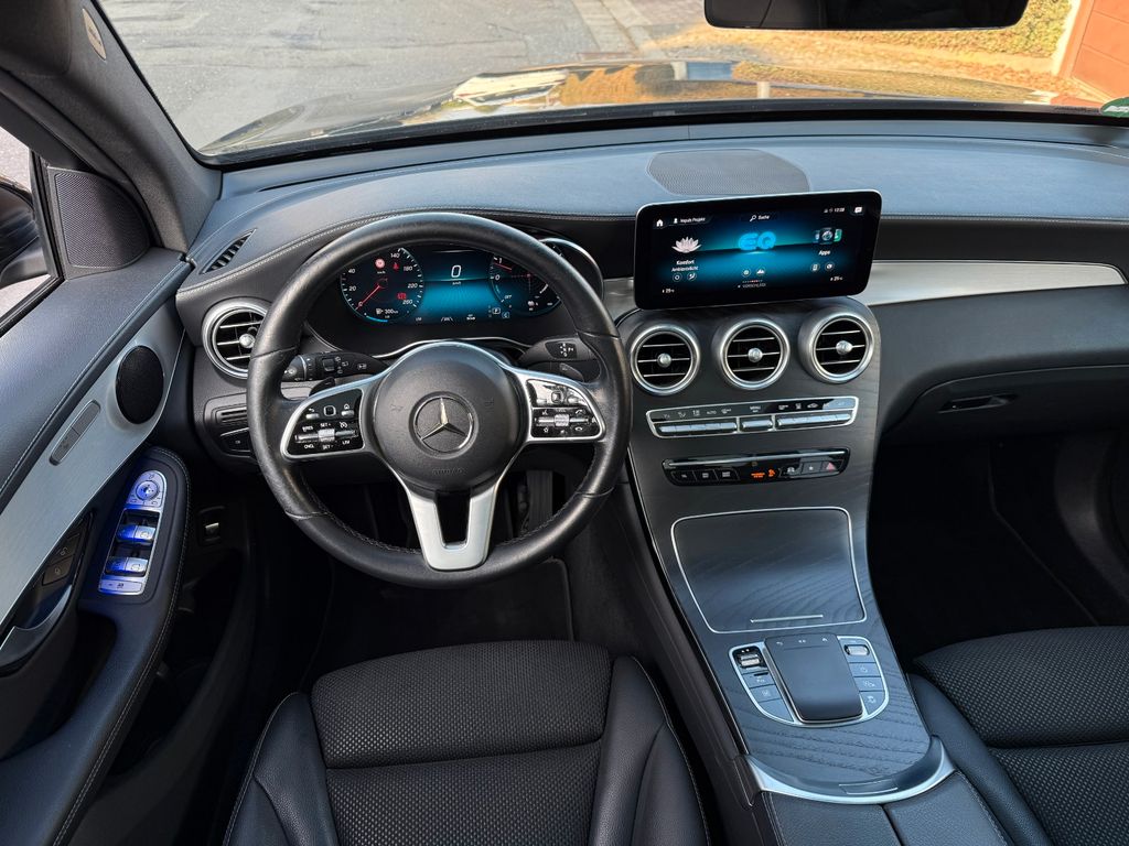 Mercedes-Benz GLC 300 2021