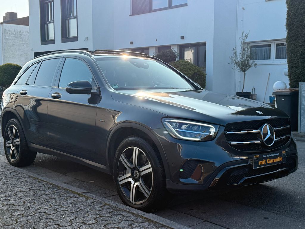 Mercedes-Benz GLC 300 2021