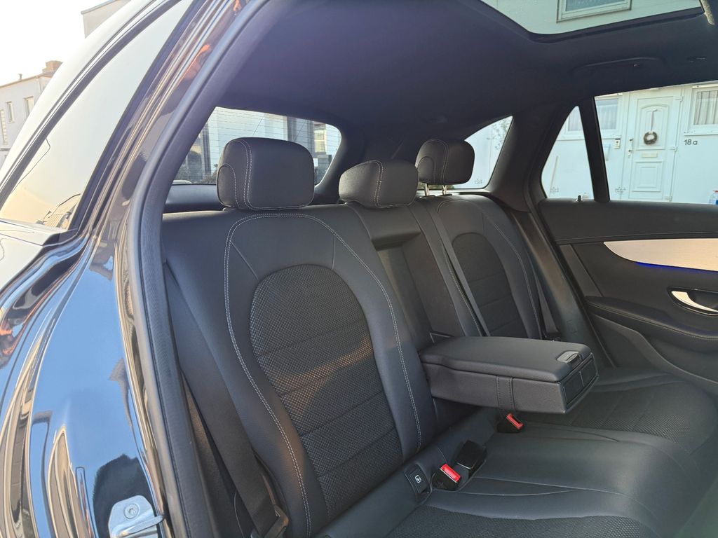 Mercedes-Benz GLC 300 2021