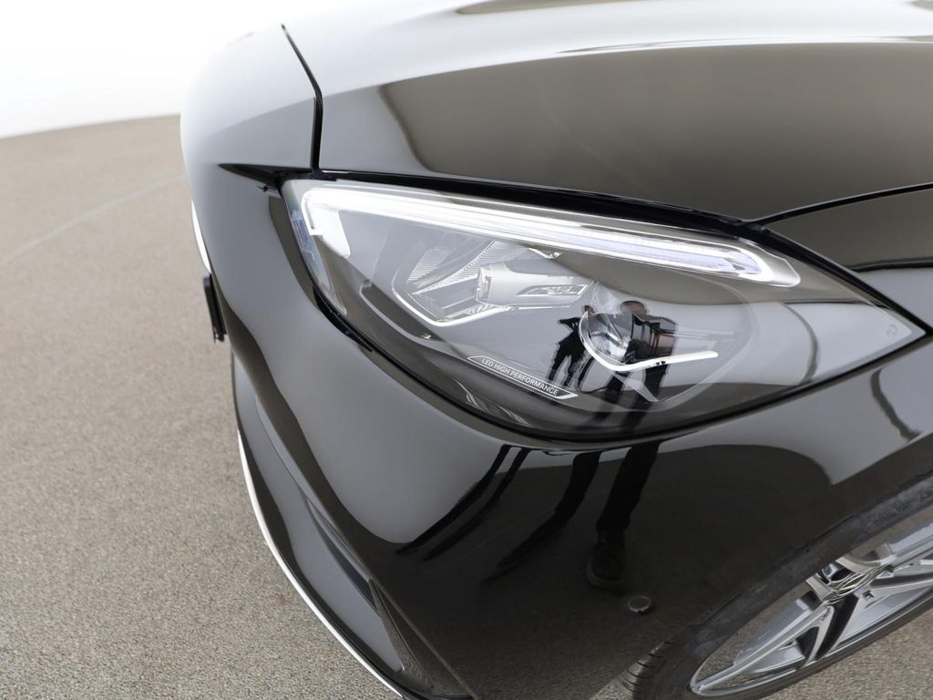 Mercedes-Benz C 300 2025