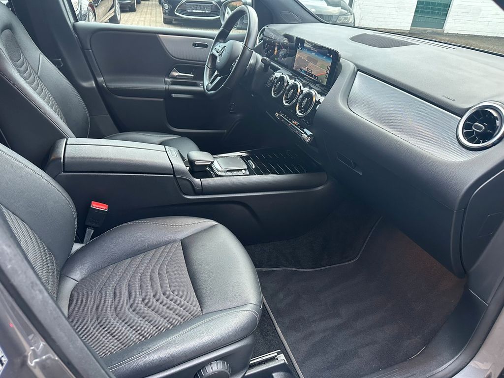 Mercedes-Benz B 250 2022