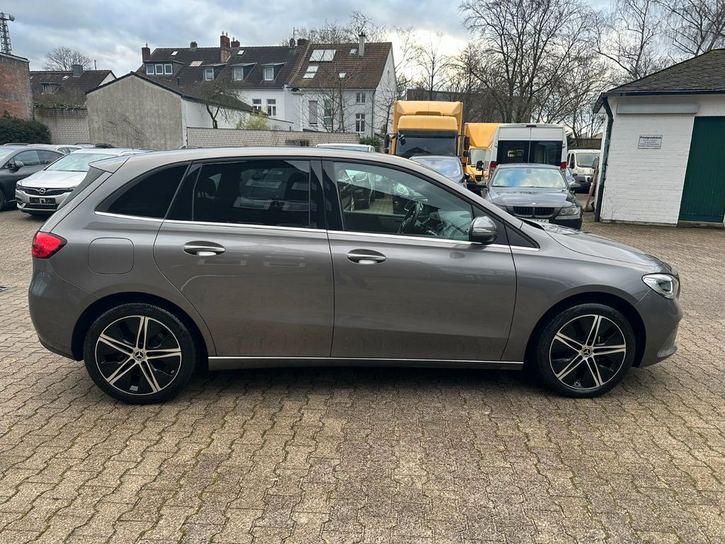 Mercedes-Benz B 250 2022