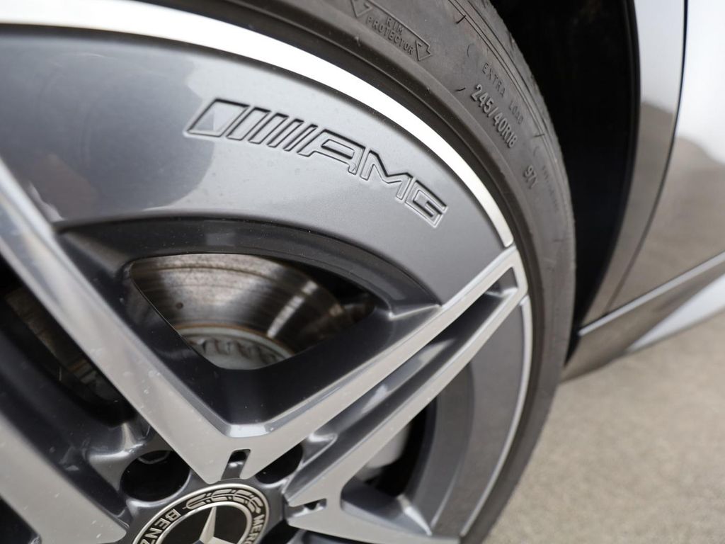 Mercedes-Benz C 300 2025