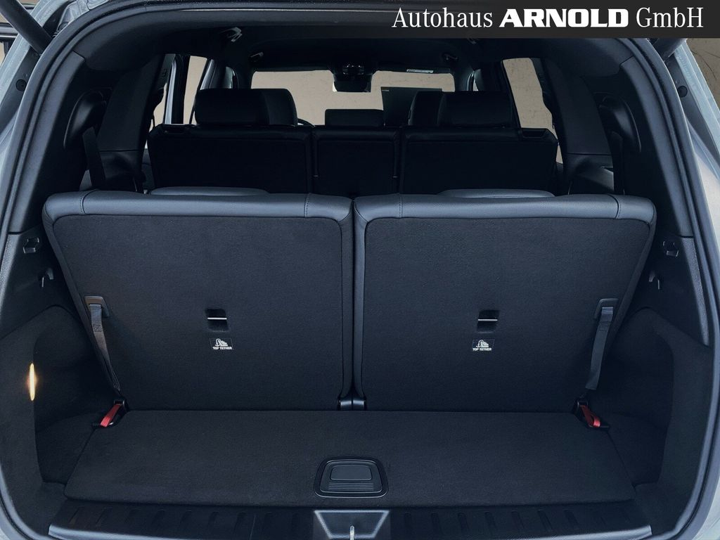 Mercedes-Benz EQB 2025