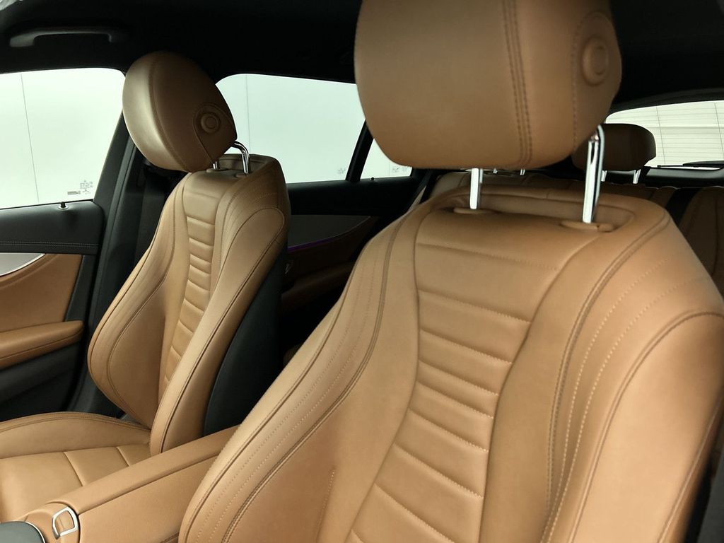 Mercedes-Benz E 300 2022