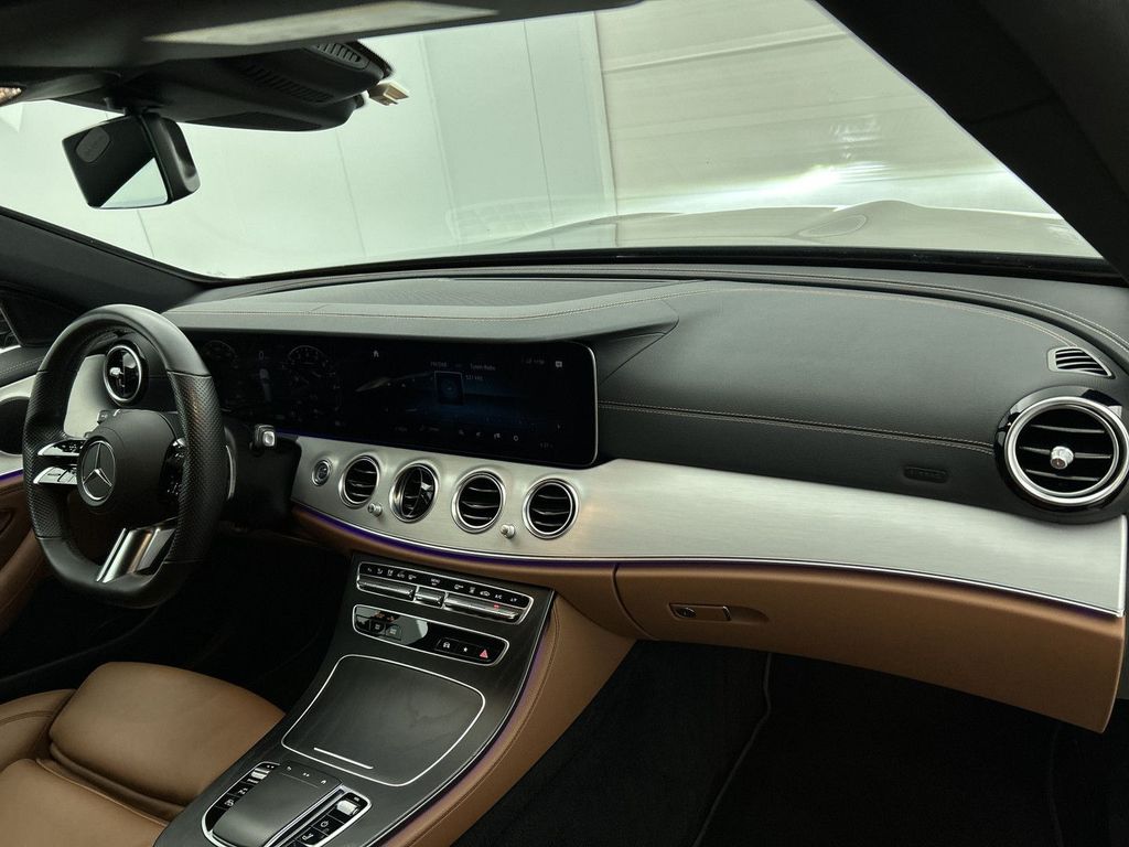 Mercedes-Benz E 300 2022