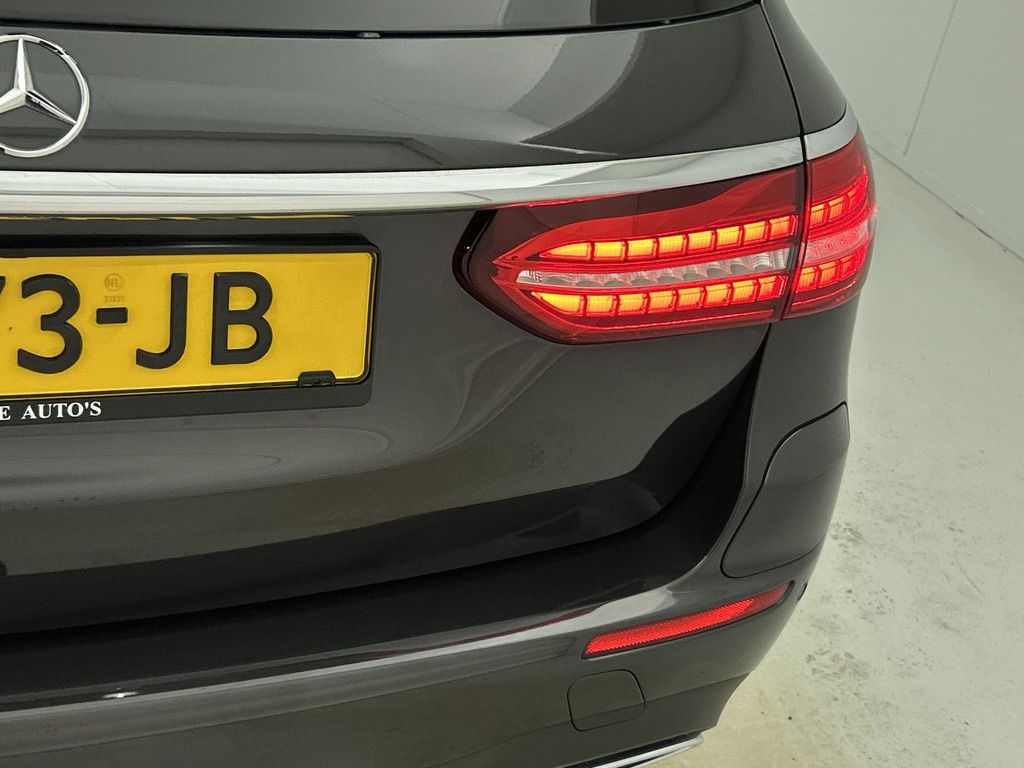 Mercedes-Benz E 300 2022