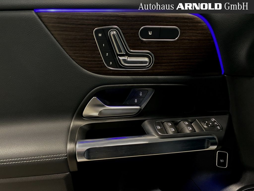 Mercedes-Benz EQB 2025