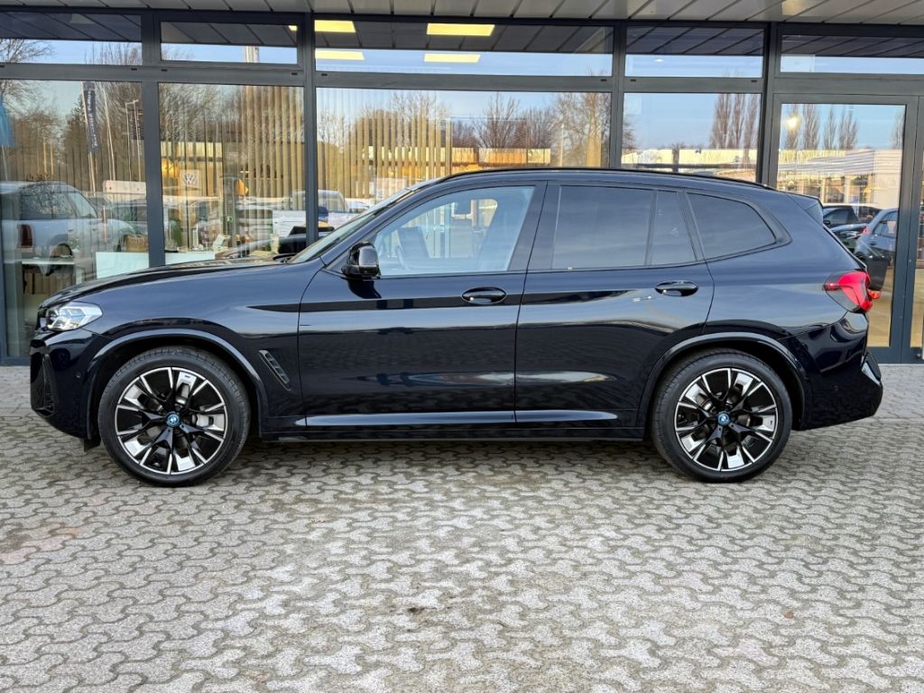 BMW iX3 2022