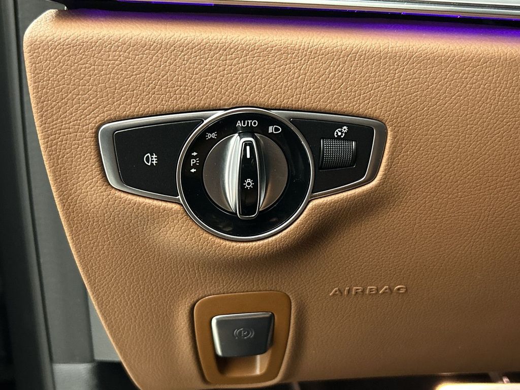 Mercedes-Benz E 300 2022