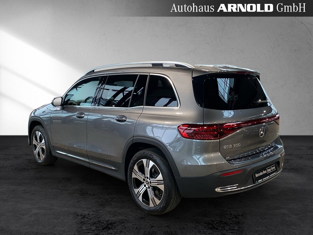 Mercedes-Benz EQB 2025