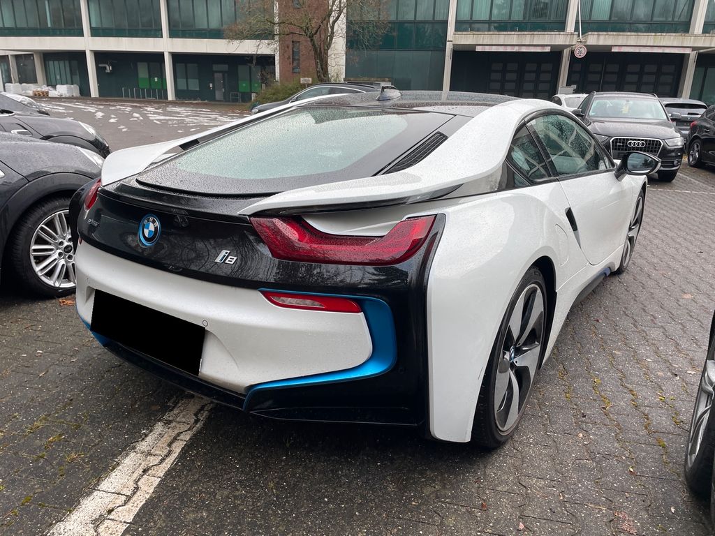 BMW i8 2018