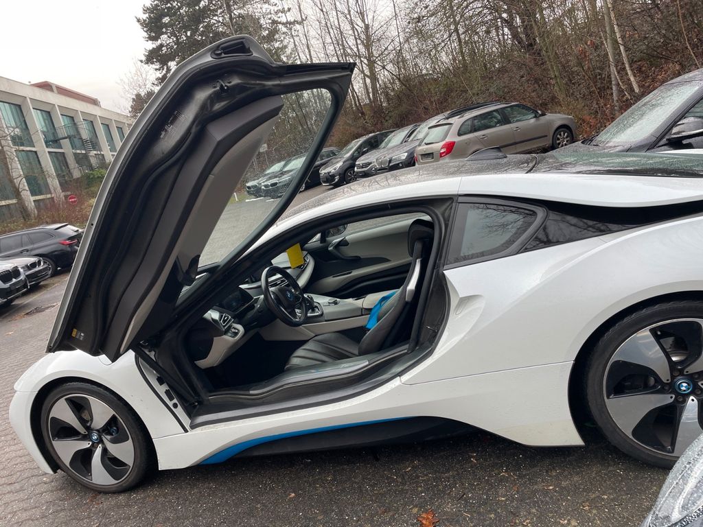 BMW i8 2018