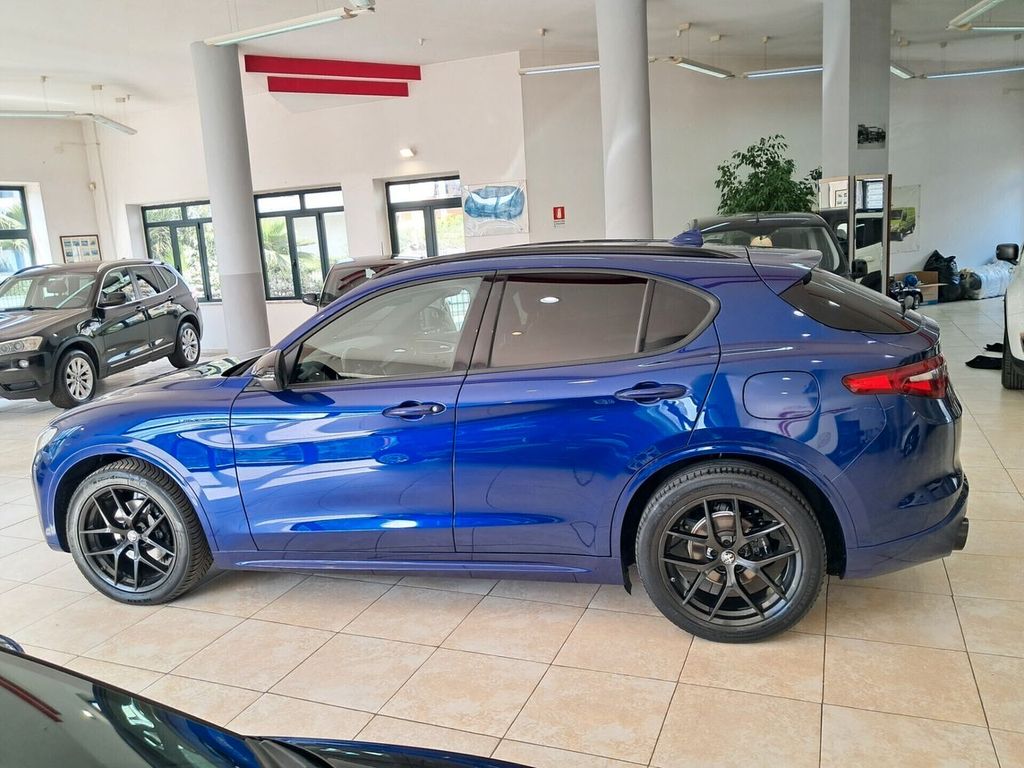 Alfa Romeo Stelvio 2021