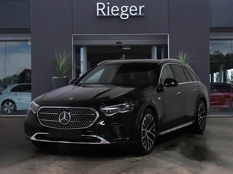 Mercedes-Benz E 300 2025