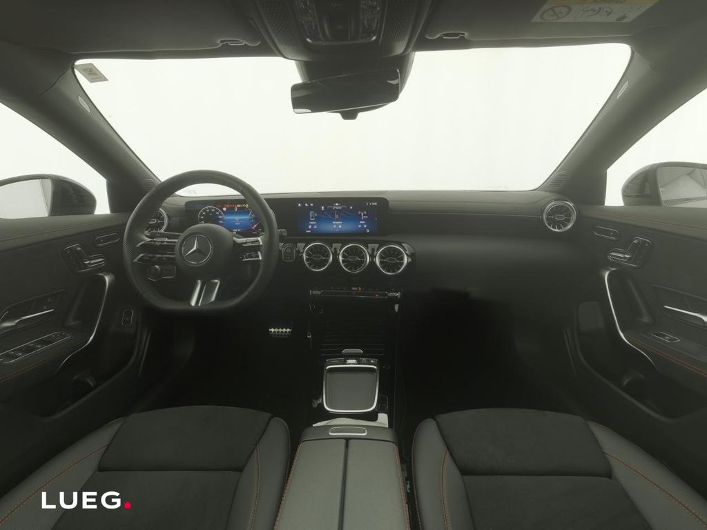 Mercedes-Benz CLA 200 2024
