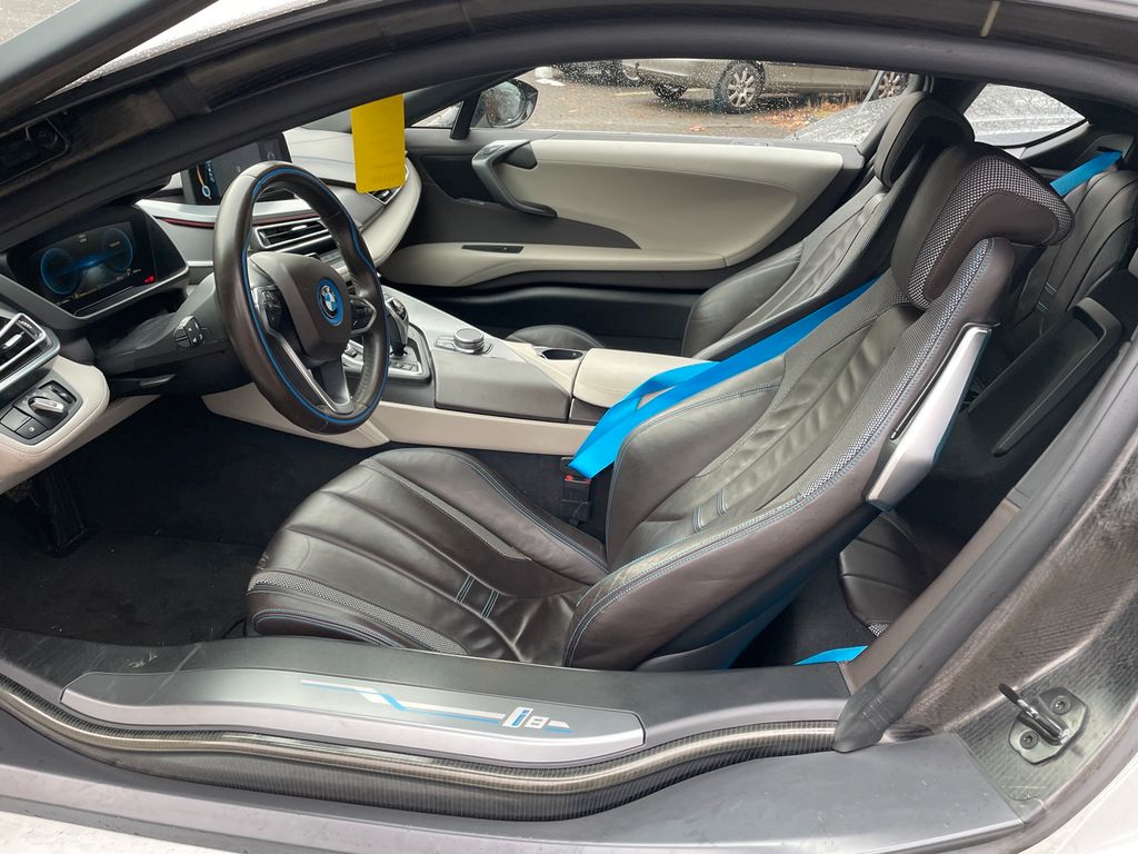 BMW i8 2018
