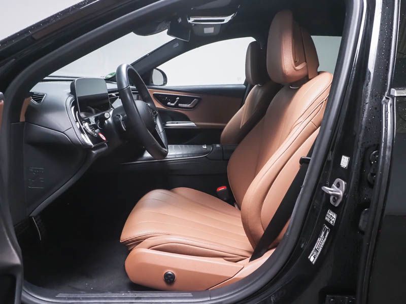 Mercedes-Benz E 300 2025