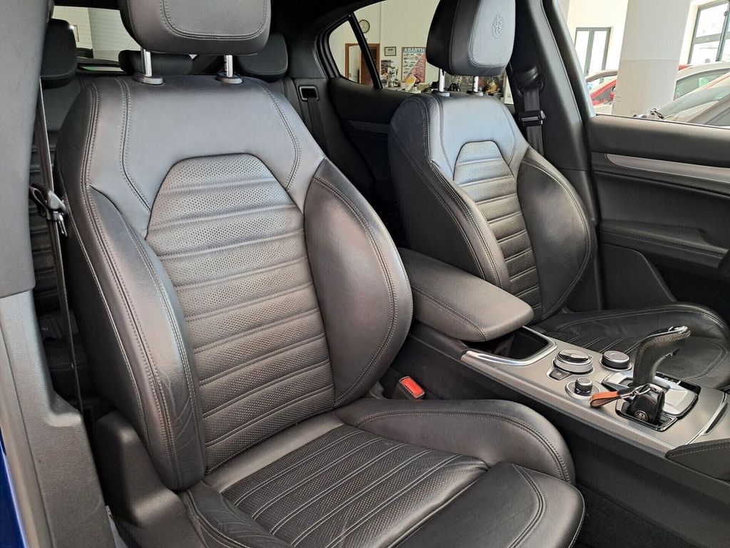 Alfa Romeo Stelvio 2021