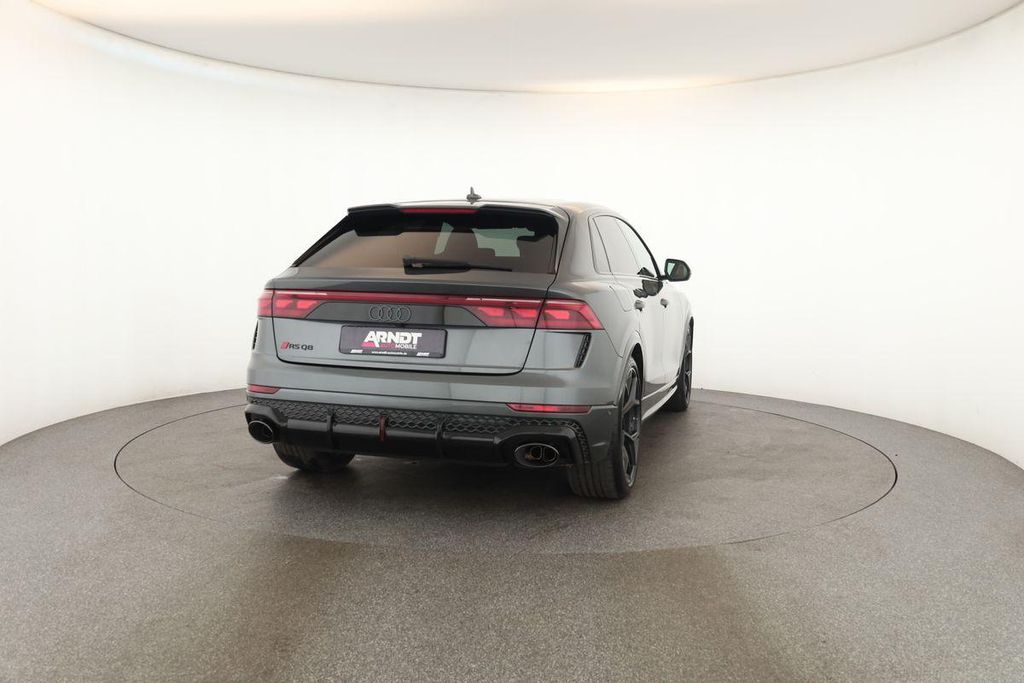 Audi RSQ8 2025